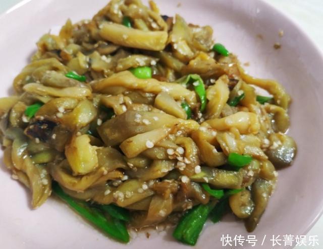清炒茄子|炒茄子时，先放茄子，还是先放油大厨教你正确做法，清爽不油腻