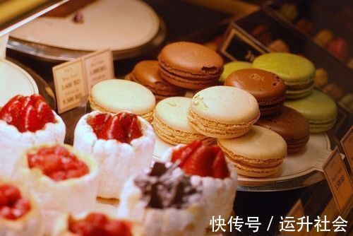 睡眠时间|宝宝睡觉前这6种食物!宁可饿着也别喂孩子吃