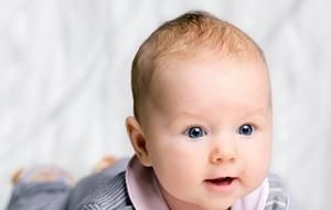 疑问|宝宝发育标准时间一览表,快来对照一下自己的宝宝的是否达标