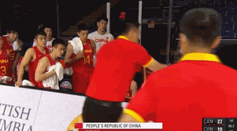 赵继伟|奥运落选赛中国男篮狂输加拿大30分 胡明轩24分周琦12+7下半场2分