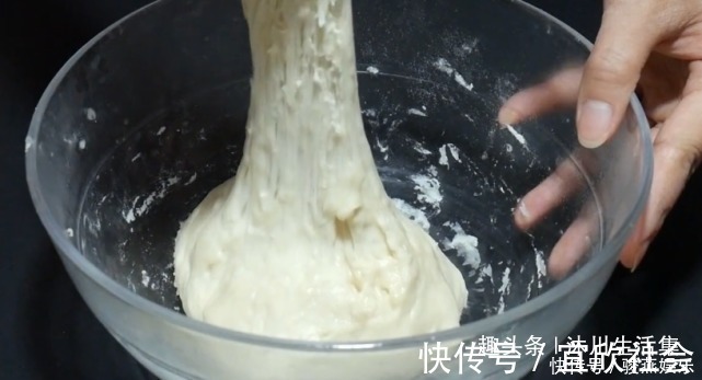 天冷发面慢,奶奶教我一个土方法,20分钟就能发满盆,太实用了