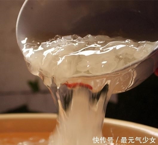 女人千万别嫌弃它丑！每天吃一点，皮肤细腻更有弹性