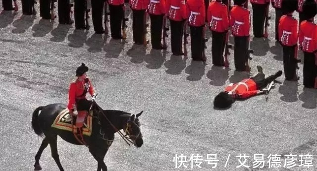 照片|28张你不会在课本里看到的精彩珍贵历史照片