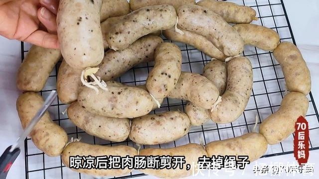 脆皮肠在家就能做,Q弹爆汁无添加,每根成本不到一块钱