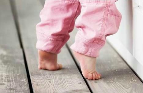 日常生活中|每天踮脚尖走路15分钟,四个问题可能悄悄“走没了”