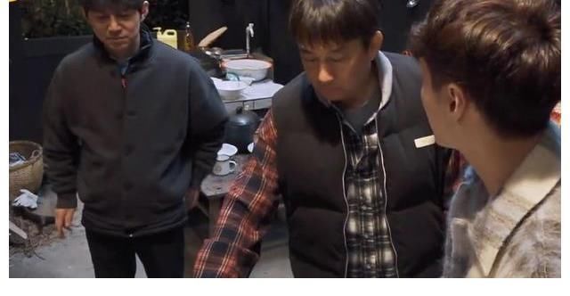 《向往的生活》:張藝興兩幅面孔?對黃磊貼心,對何炅卻情商下線2