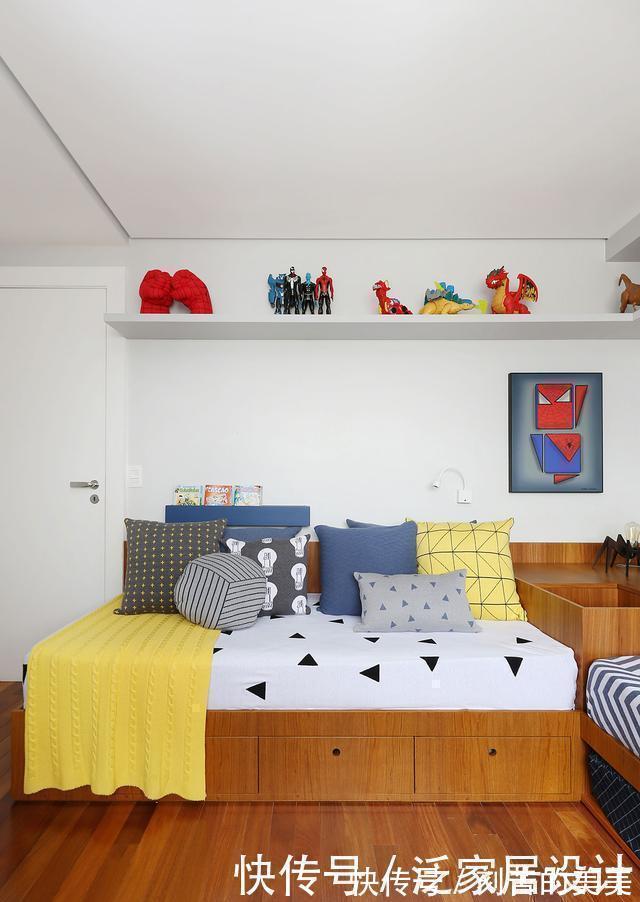 收纳柜|二胎家庭不做上下铺,越来越多人都把2张床靠墙放,中间做收纳柜