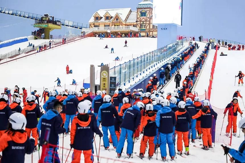 滑雪|广州花都擦亮冰雪文旅品牌 “冷资源”变“热产业”