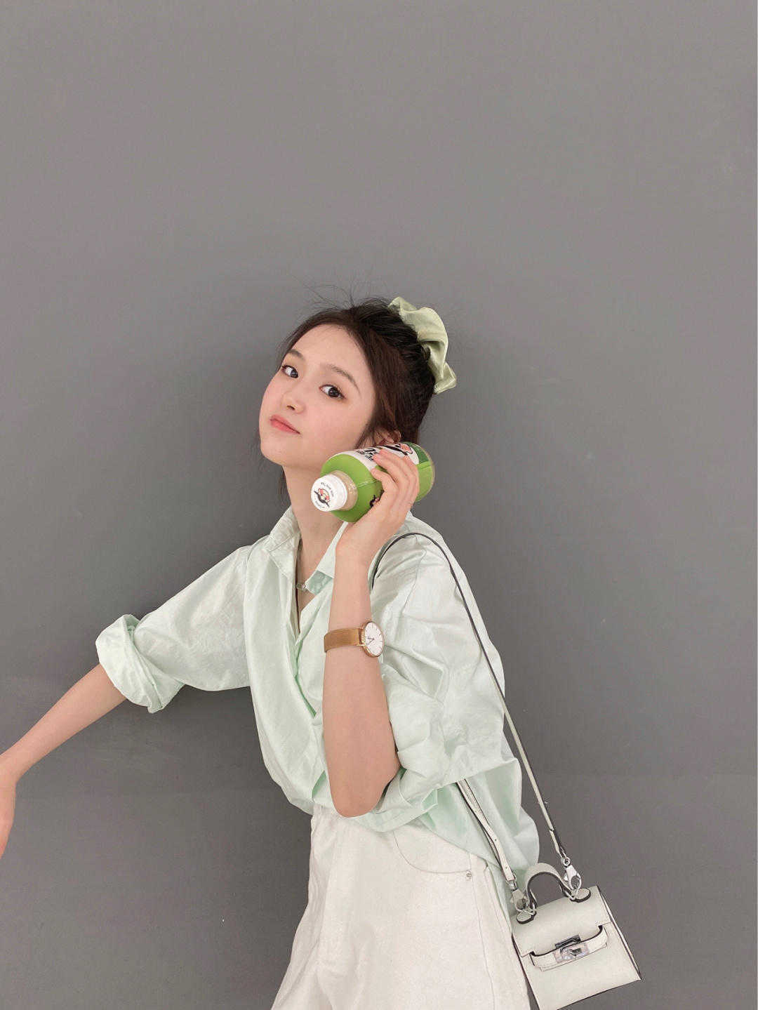 时尚|清凉色怎样搭配,高级又时尚,不失华丽和优雅