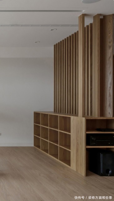 投影仪|看完他家160㎡极简风 ，心中好看的标准又被刷新了