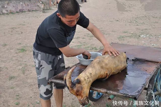 苏尼特式石头烤全羊——列入第五批自治区级非物质文化遗产名录