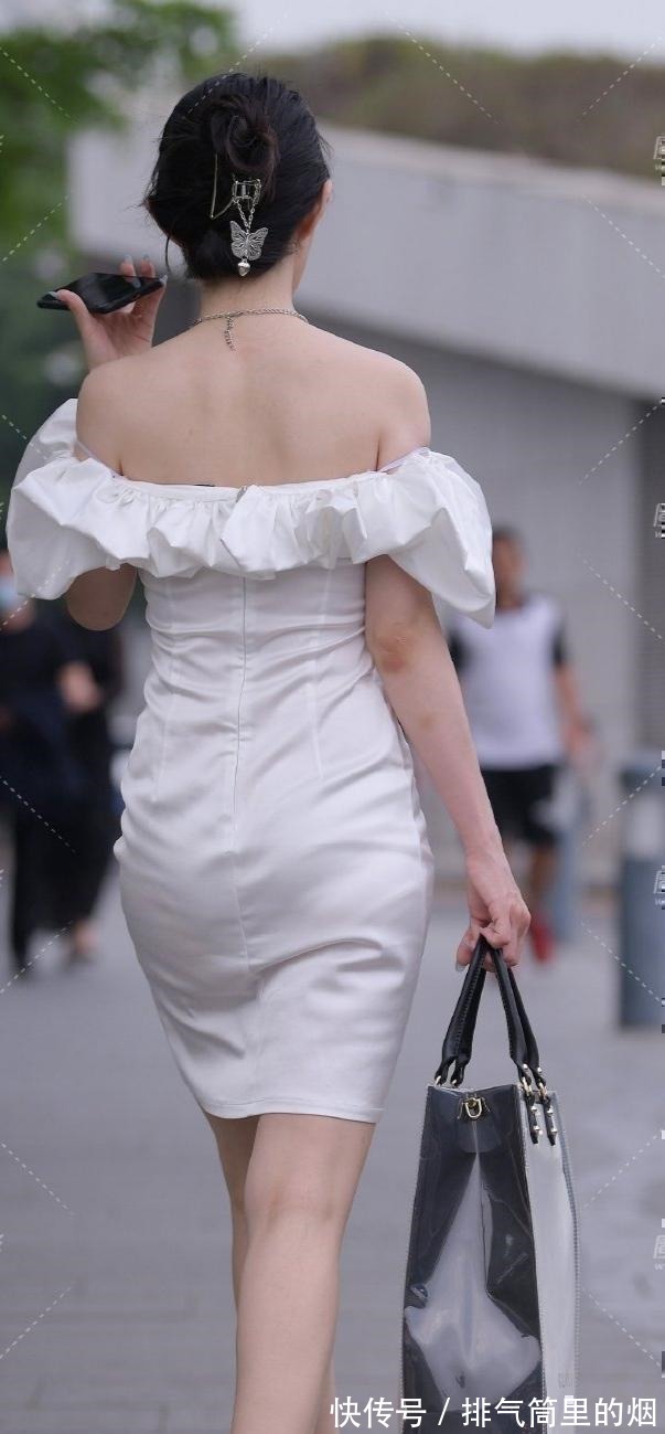 包臀裙 活泼减龄的包臀裙塑造出时尚新颖的穿搭,秀出高级美感,灵活多变!