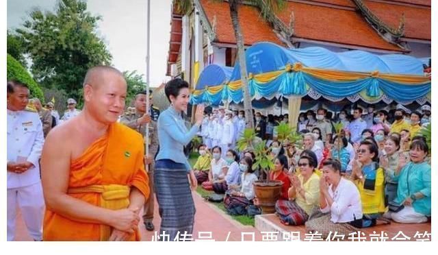 珠宝!36岁诗妮娜光彩照人,佩戴太后蓝宝石套装,下一个目标就是王冠