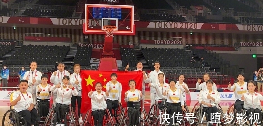 荷兰队|气愤！中国轮椅女篮丢冠摘银，球迷疯狂辱骂，于嘉反击太解气