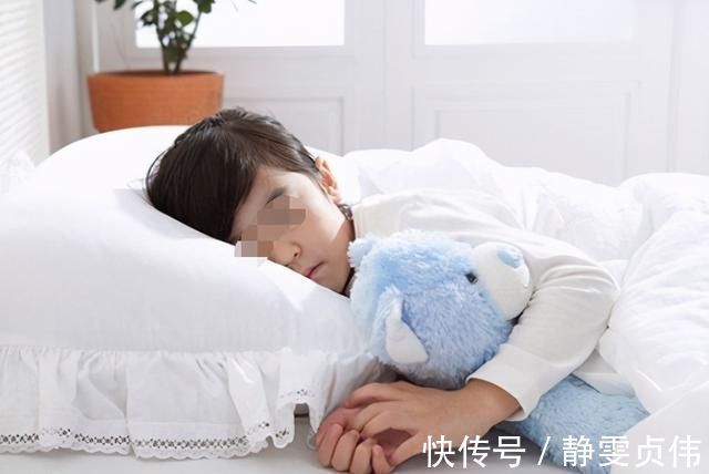 营养品|孩子腿部有2个特点,是大长腿的“特征”,长得晚也能后来居上