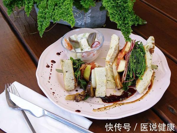 血管狭窄|45岁后,要改掉不良的习惯,坚持做好这6点,或拥有健康体质