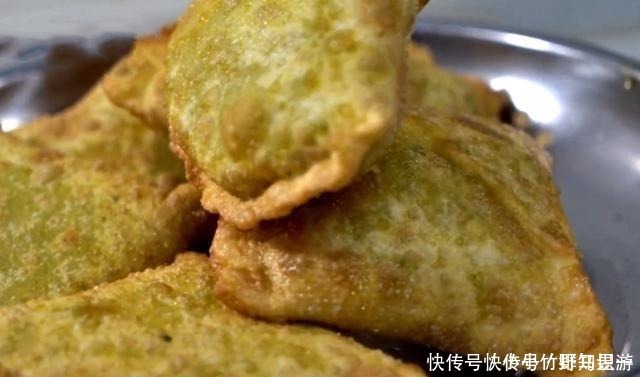 想吃韭菜盒子不要出去买,教你在家做,外酥里鲜,比饺子还好吃