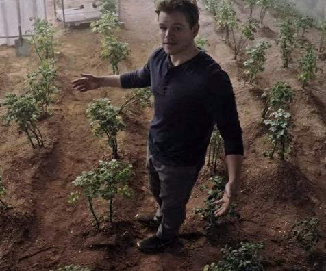 人类如何从太空获取水资源？氢氧化合难度太高