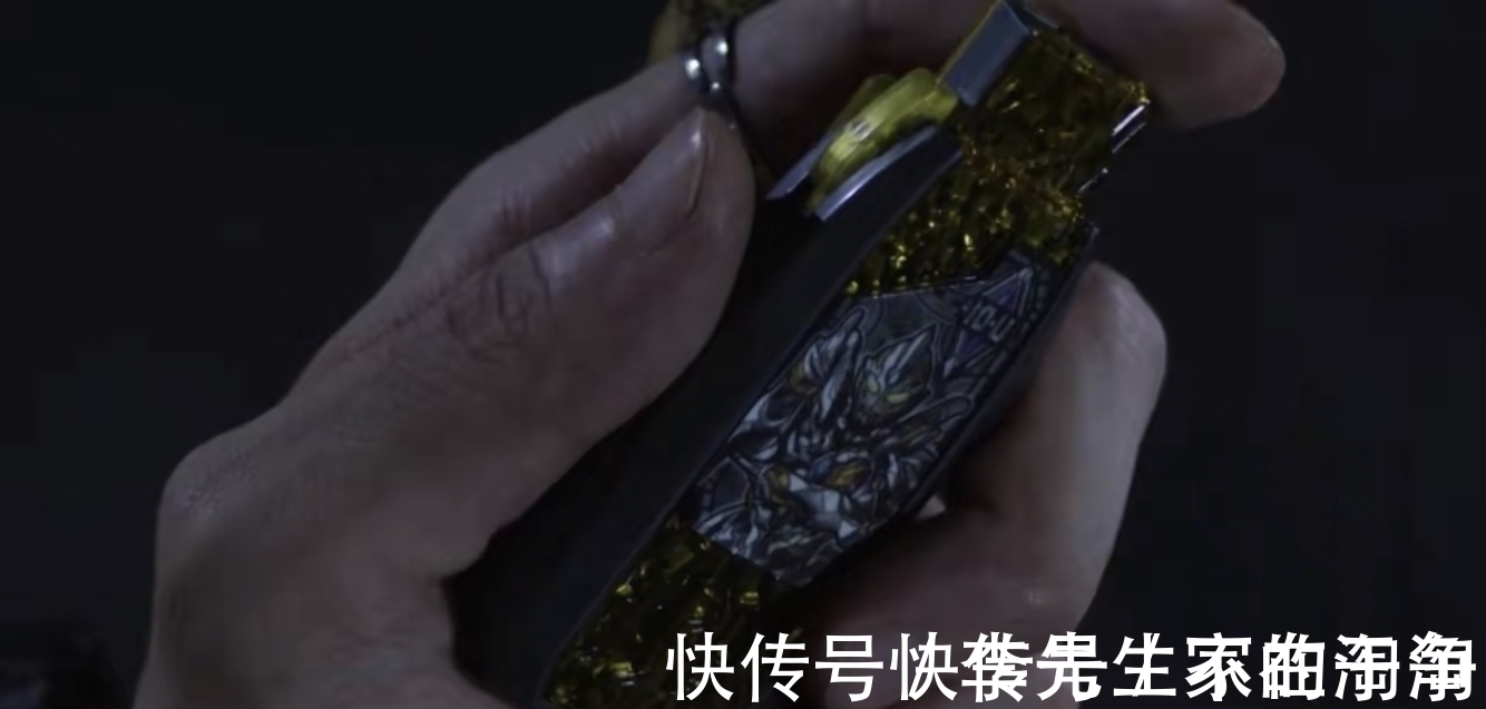 达贡|特利迦奥特曼第十六话:黑暗特利迦爆裂型和龙卷型登场!