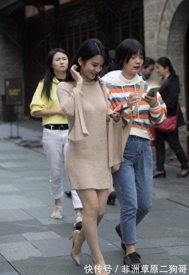 连衣裙|柔软的珍珠白连衣裙,穿起来更优雅,更有女人味