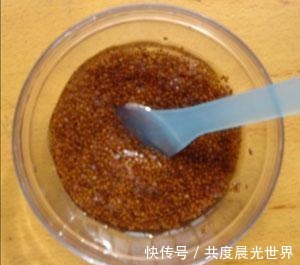 红霉素|红霉素加它敷脸,半个月不到,痘痘、痘印都没了,皮肤还变得嫩滑!