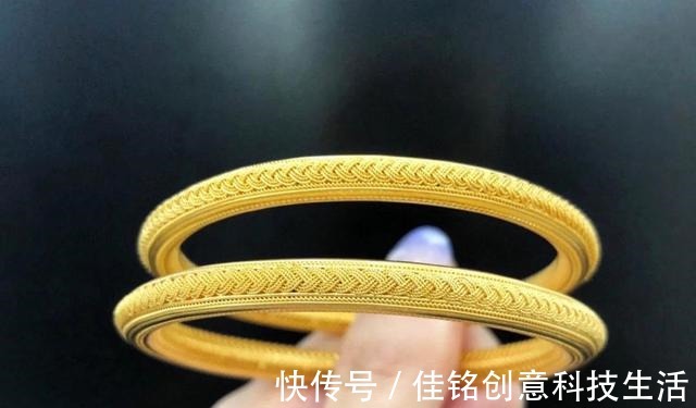 手镯 古法手镯戴久了会变光面吗很多人都疑惑的问题,一起来看看吧!