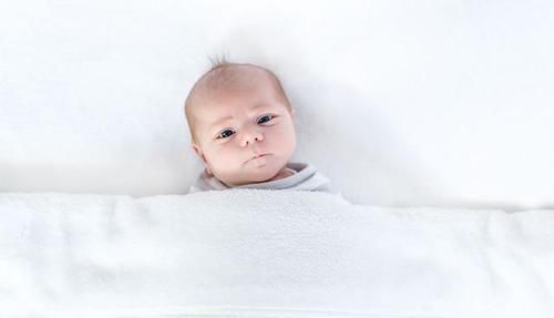 小陈|新生儿出生有黄疸,跟孕妇这些习惯有关,中招的孕妈赶紧改掉