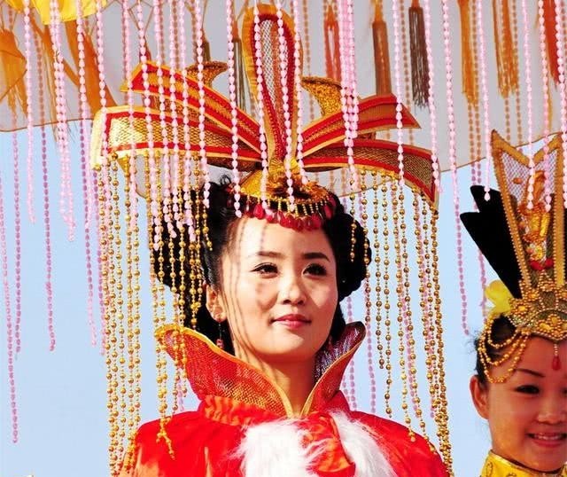 前线|他差点统一全国，却喜欢深居皇宫指挥前线，葬送北宋大好局面