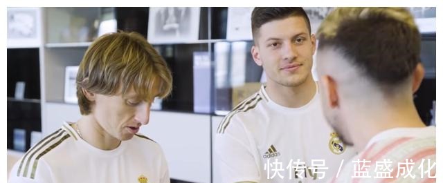 C罗|皇马大胜独占西甲鳌头,6000万C罗替代者已准备焕发第二春!