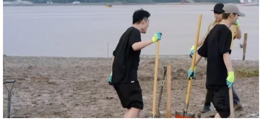 《五哈2》自己挖坑自己跳