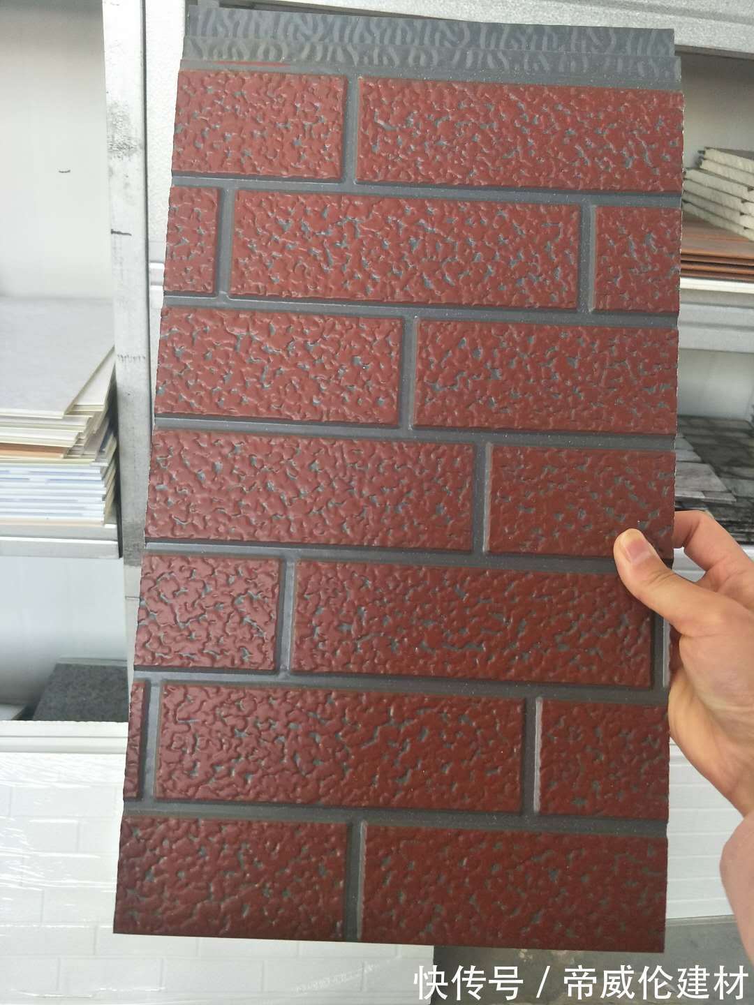 使用寿命|外墙金属雕花板保温装饰板老化后怎么办?