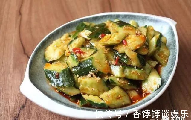 中国最好吃的6大“凉菜”，你若是全吃过，请收下我的“膝盖”