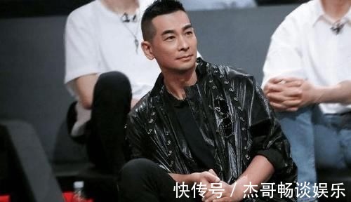 冷面笑匠|赵文卓意外出圈,“冷面笑匠”和“镇场大哥”的名号,他实至名归