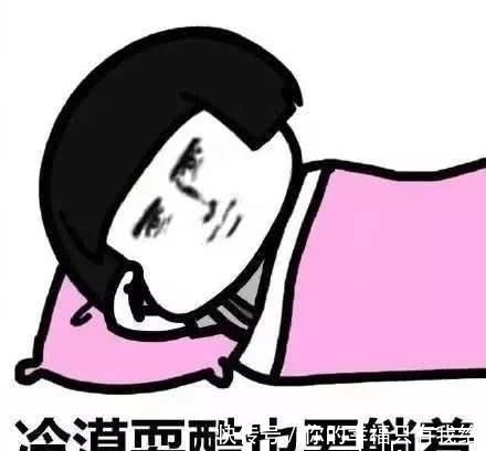 外勤|幽默段子:刚做警察。有次出外勤,去抓人,这哥们发了条微博