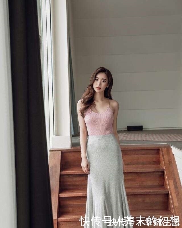 修身 小姐姐修身连衣裙,柔软舒适的同时还显时髦感