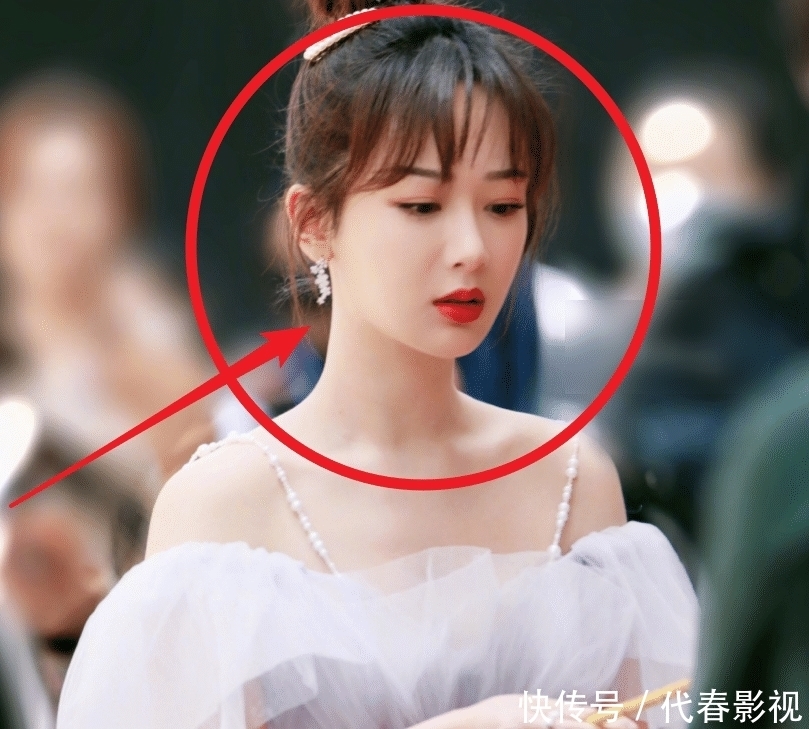 综艺|《萌探》海报正式官宣，那英cos“司藤”好惊艳，杨紫的表情却亮了