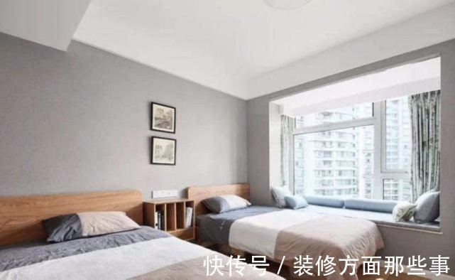 壁龛|125平现代风三居室,拿黑色壁龛充当餐边柜,实用大气