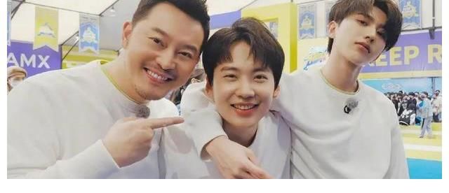 新跑男7人海报正式官宣，阵容大换血，还是没有盼来“沙郭蔡