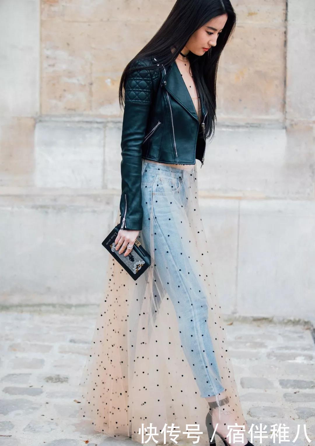 最近火了一种穿法,叫“1+1叠穿”,防晒清爽又洋气,明星都爱穿