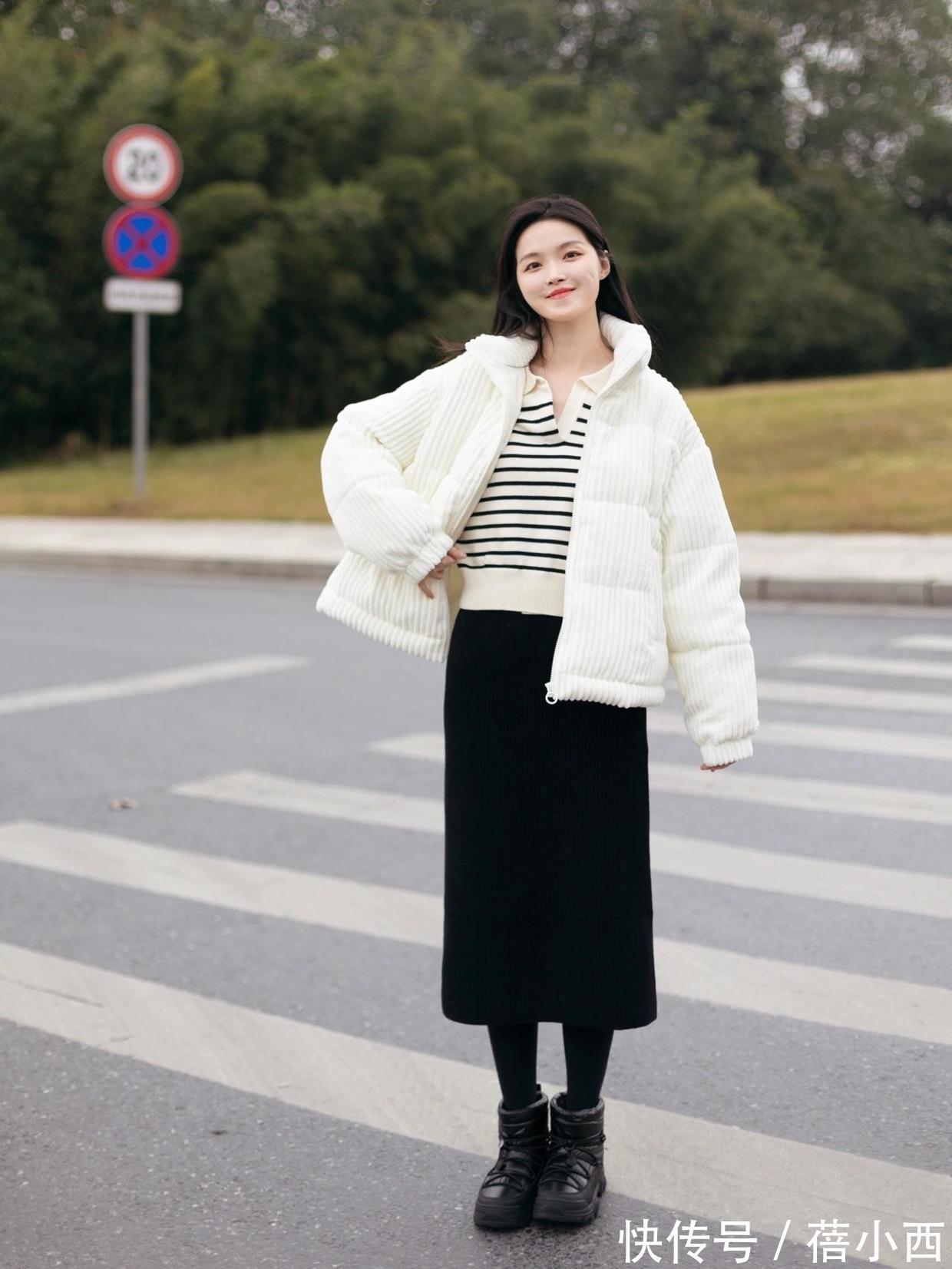 小姐姐|真正的保暖穿搭在这里,长款、短款羽绒服,配半身裙、裤子都很美