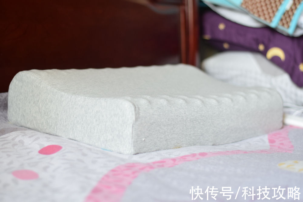 浅度睡眠|8H智能助眠天然乳胶枕体验：监测心率与呼吸，还能打鼾干预