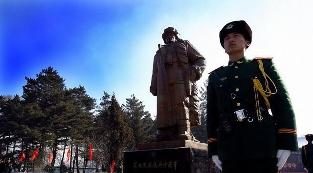 中国|二战中绝对的中国英雄,所有人无法想象的铮铮铁骨,杨靖宇