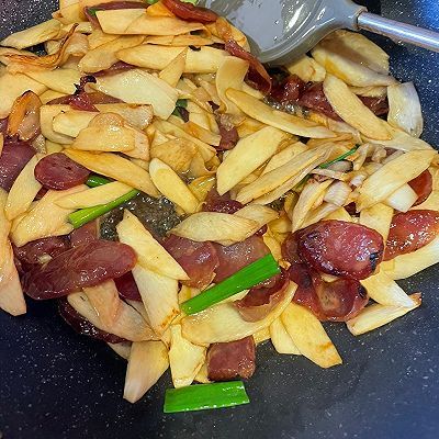 茭白|茭白炒腊肉