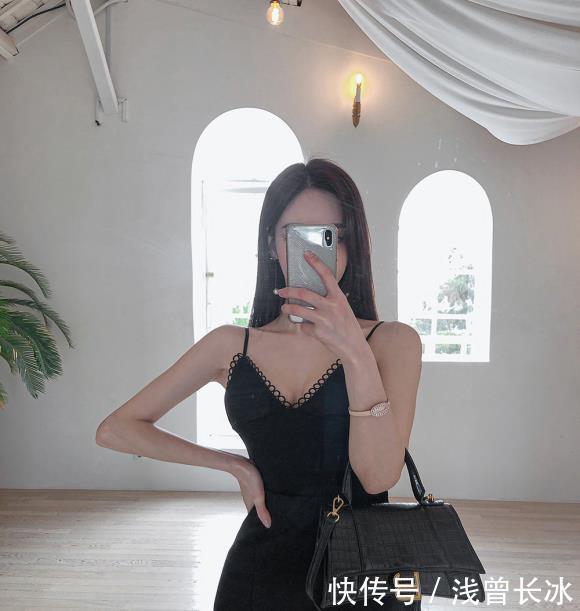 时尚|孙允珠黑色吊带蕾丝鱼尾裙,性感时尚显女人味