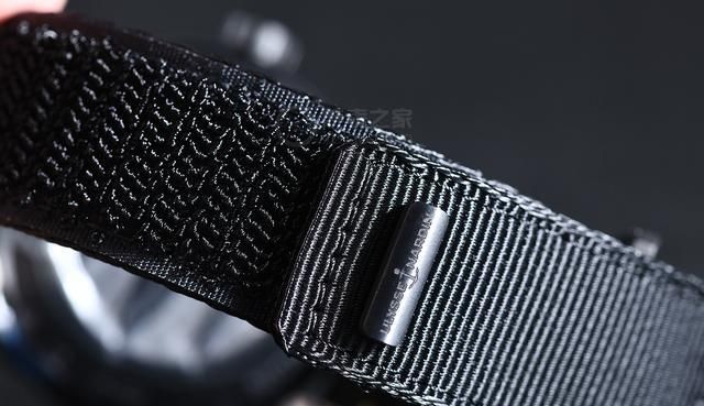 机芯|心系海洋 品鉴雅典柠檬鲨潜水表