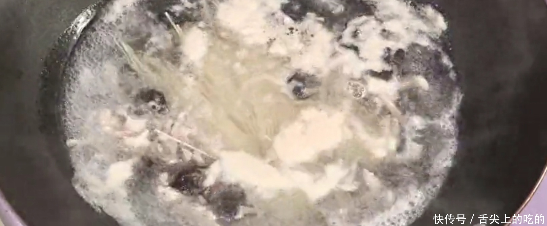 浓郁|豆浆和面一起煮也能这么好吃,这款肉面浓郁鲜美,日常必备煮食