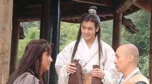 天龙后传:段誉与虚竹坠崖,遇见乔峰,三兄弟联手击毙扫地僧