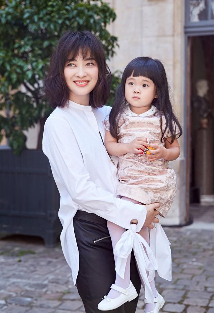 你是什么脸型就梳什么刘海，这4种刘海太显气质了