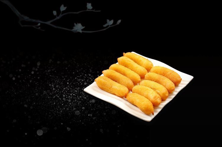 香蕉和鸡蛋搭配,教你做简单的香蕉糕,外脆里香,孩子们喜欢吃