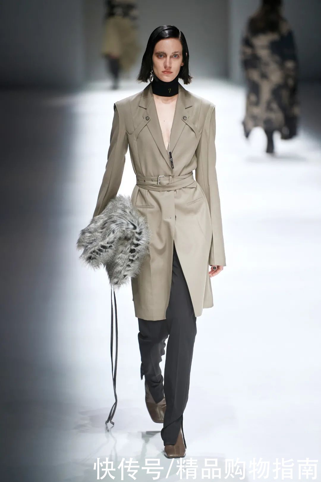 顶流们的阳谋，联手把国潮穿出圈